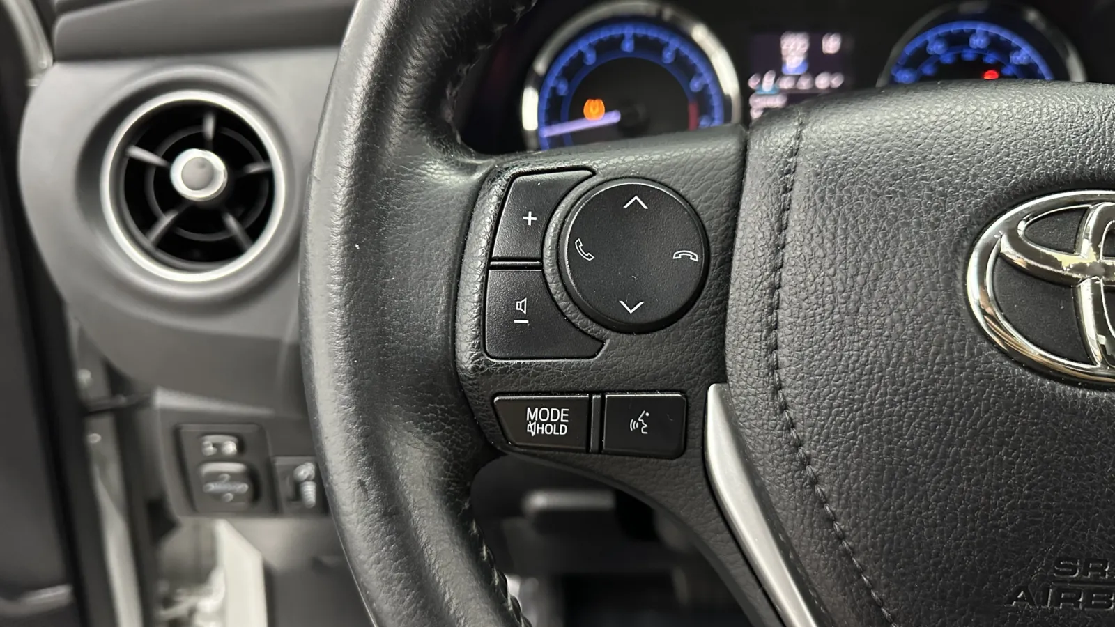 Toyota Corolla photo 18