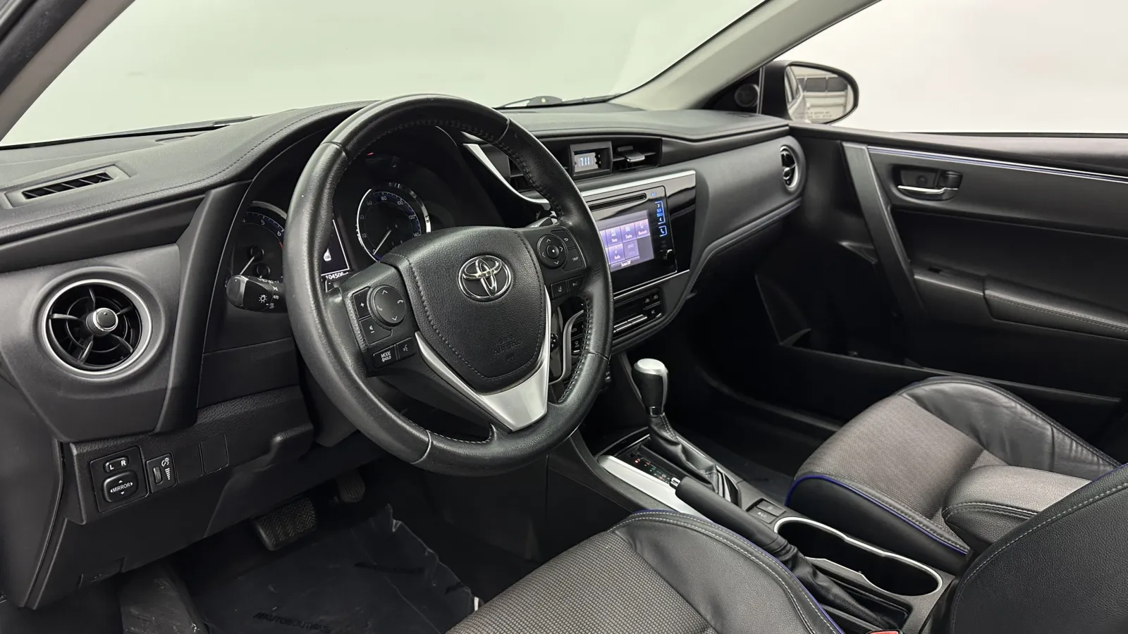 Toyota Corolla photo 10