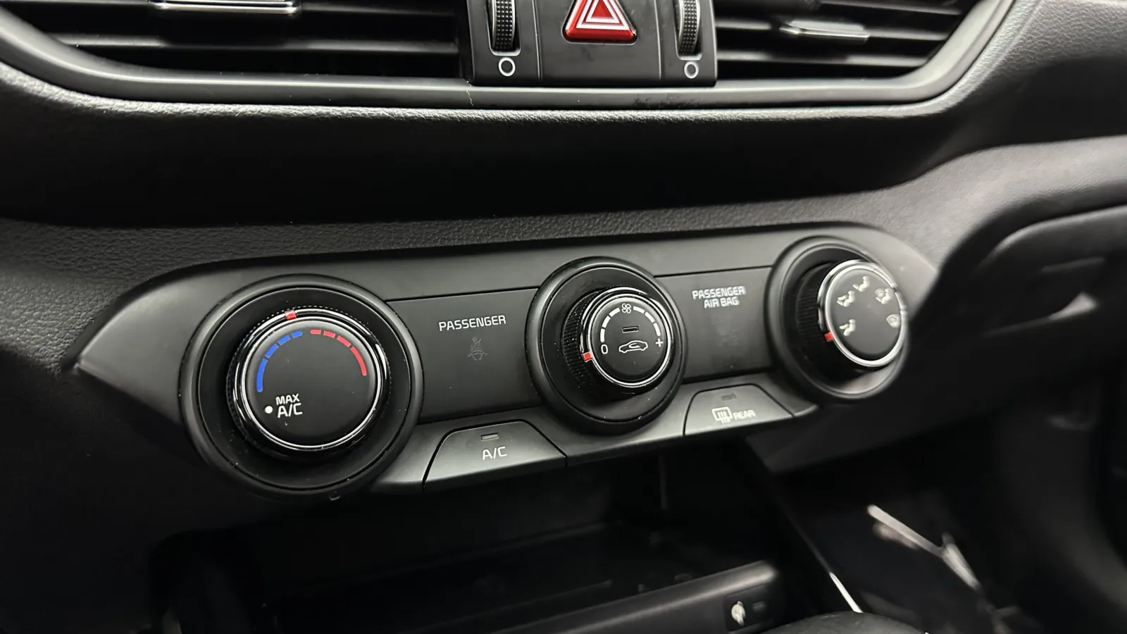 Kia Forte photo 18