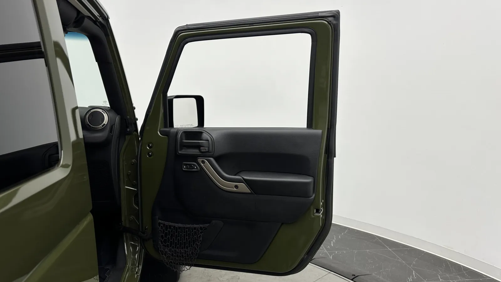 Jeep Wrangler photo 22