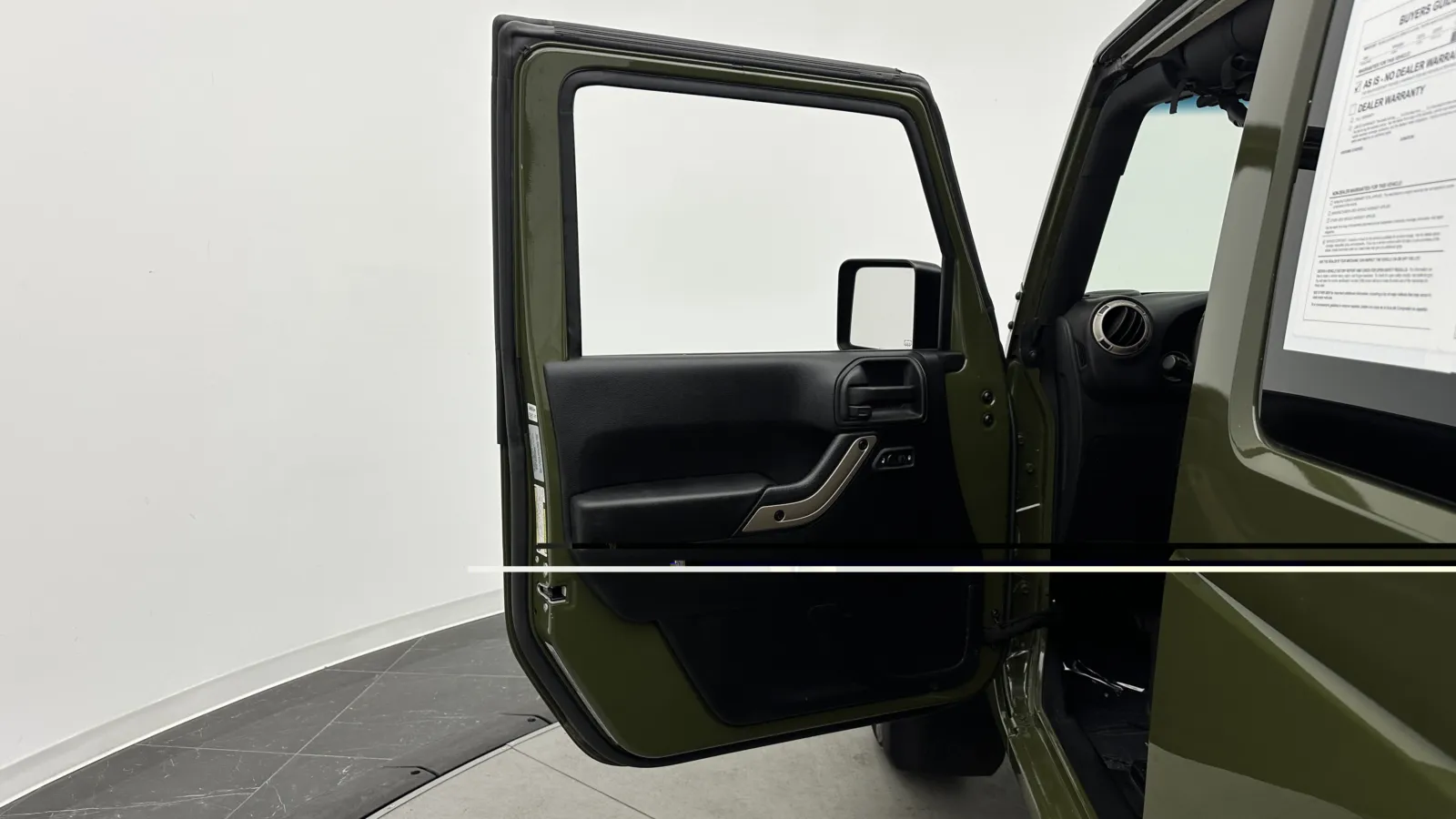 Jeep Wrangler photo 9