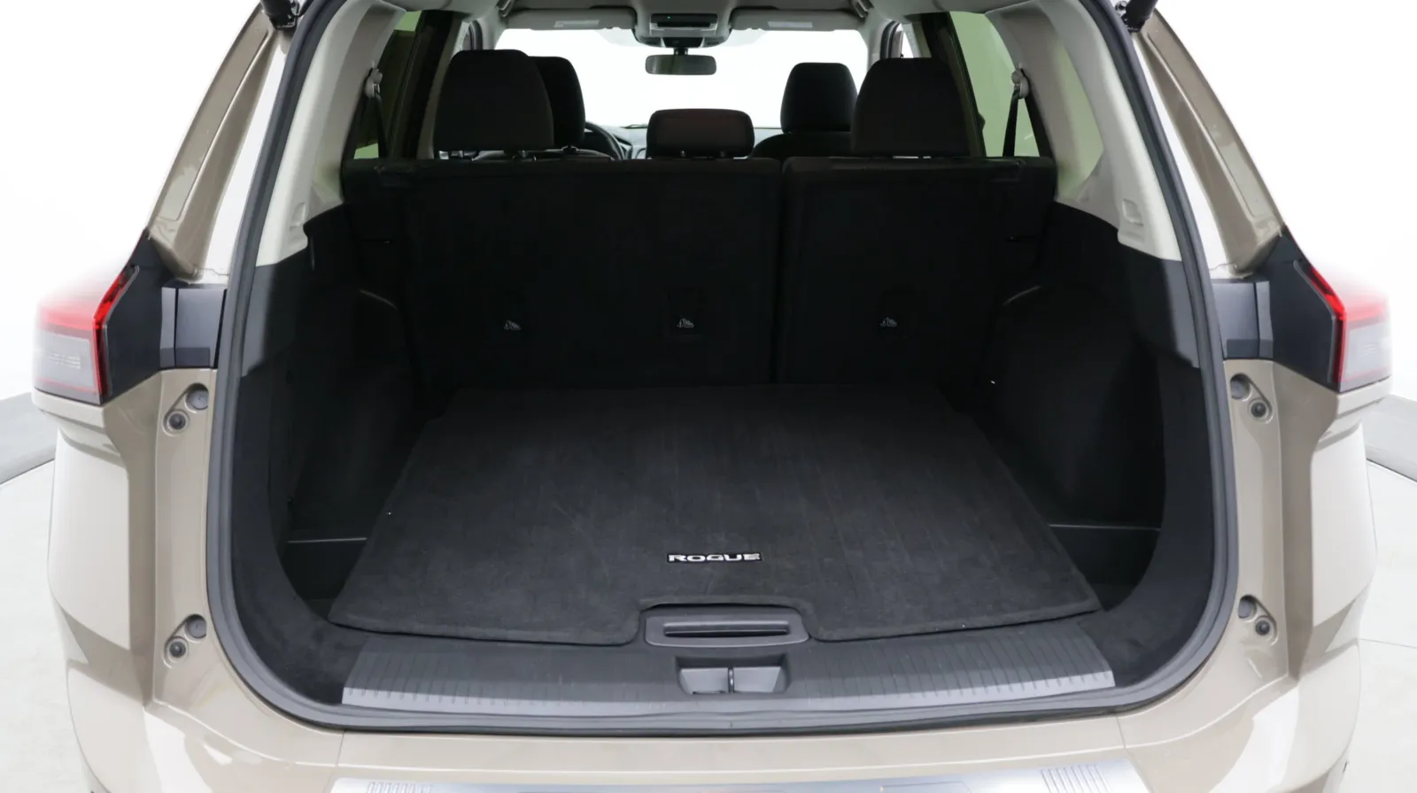 Nissan Rogue photo 32