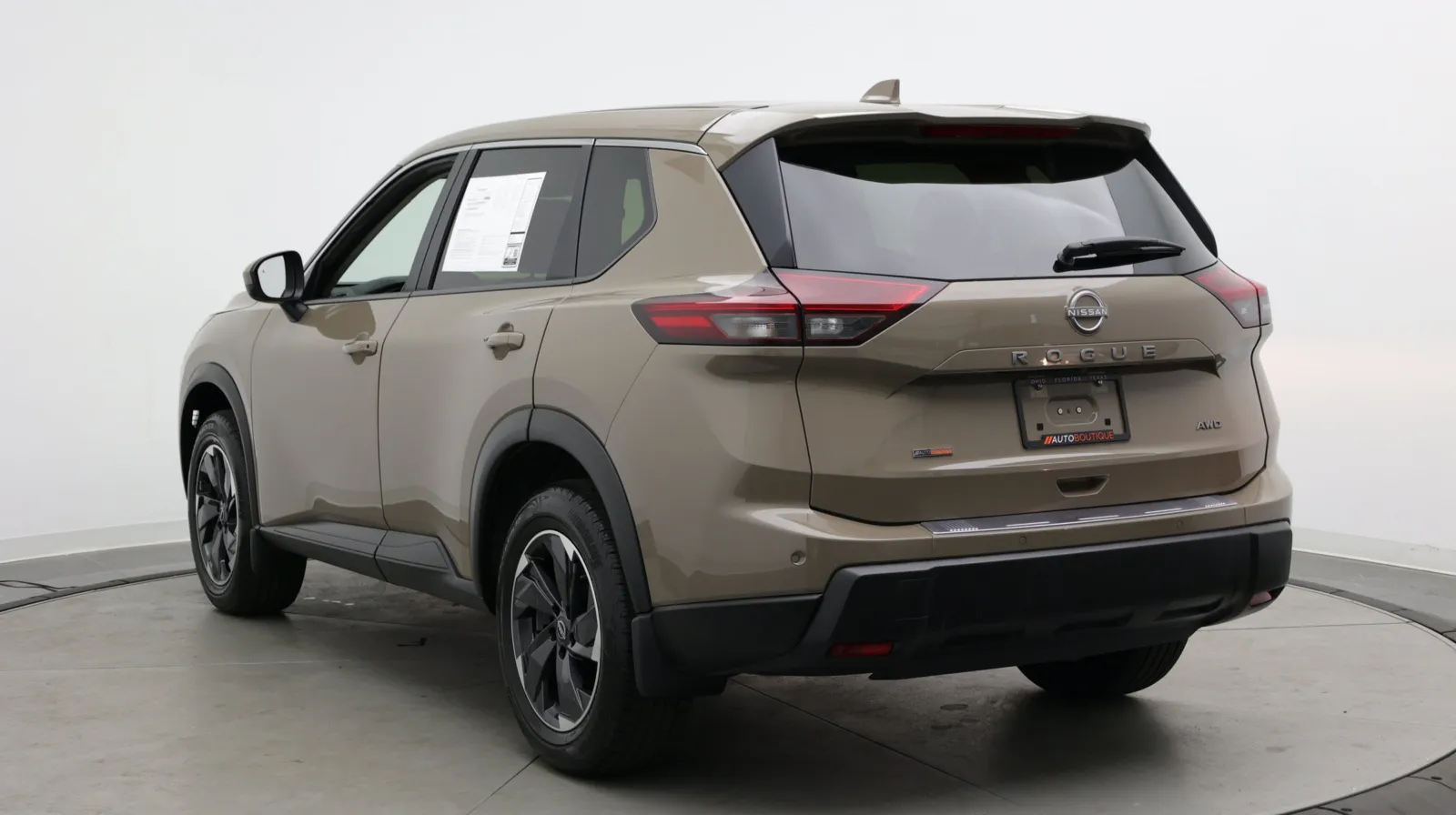 Nissan Rogue photo 4