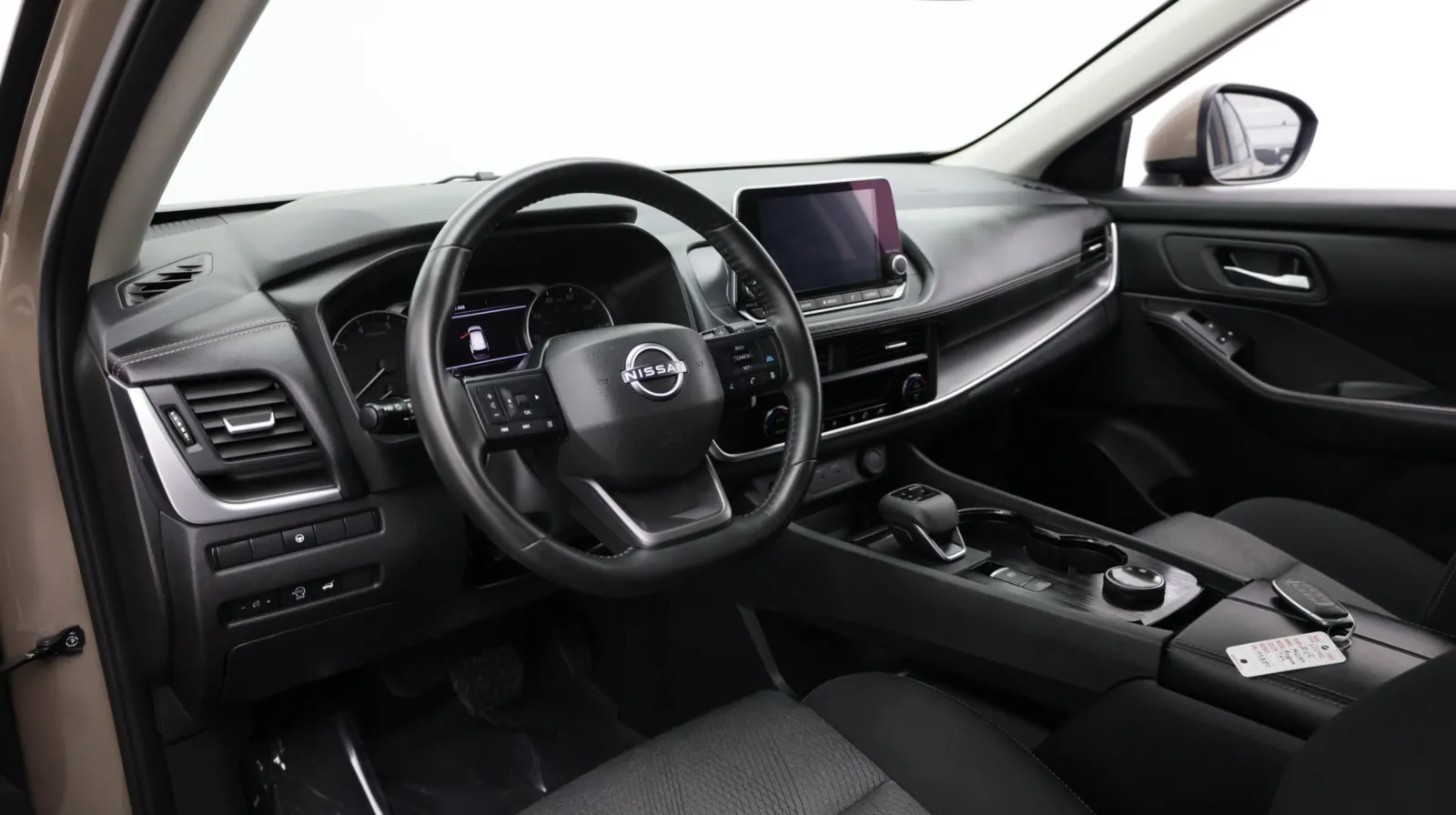 Nissan Rogue photo 11