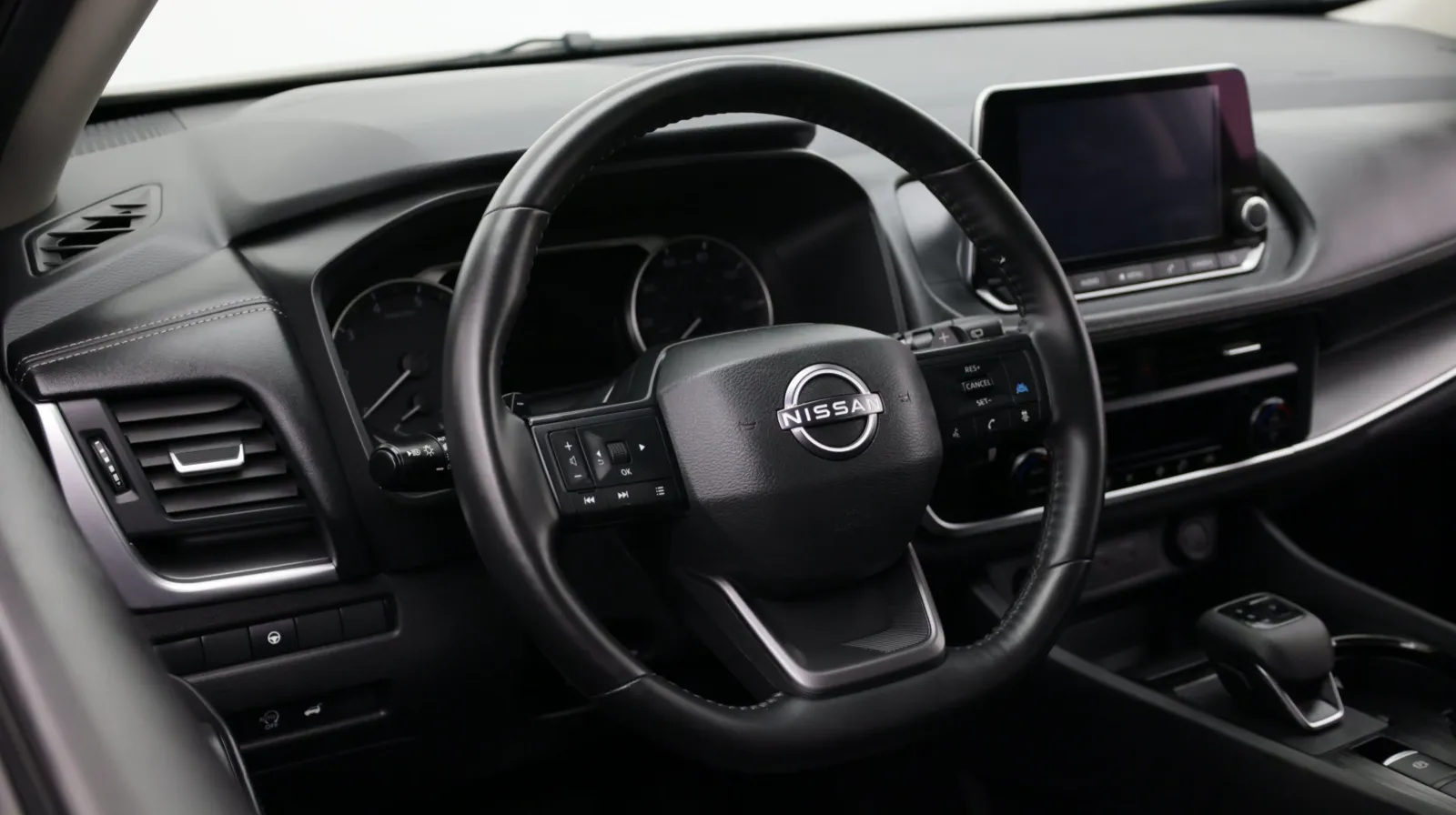 Nissan Rogue photo 9
