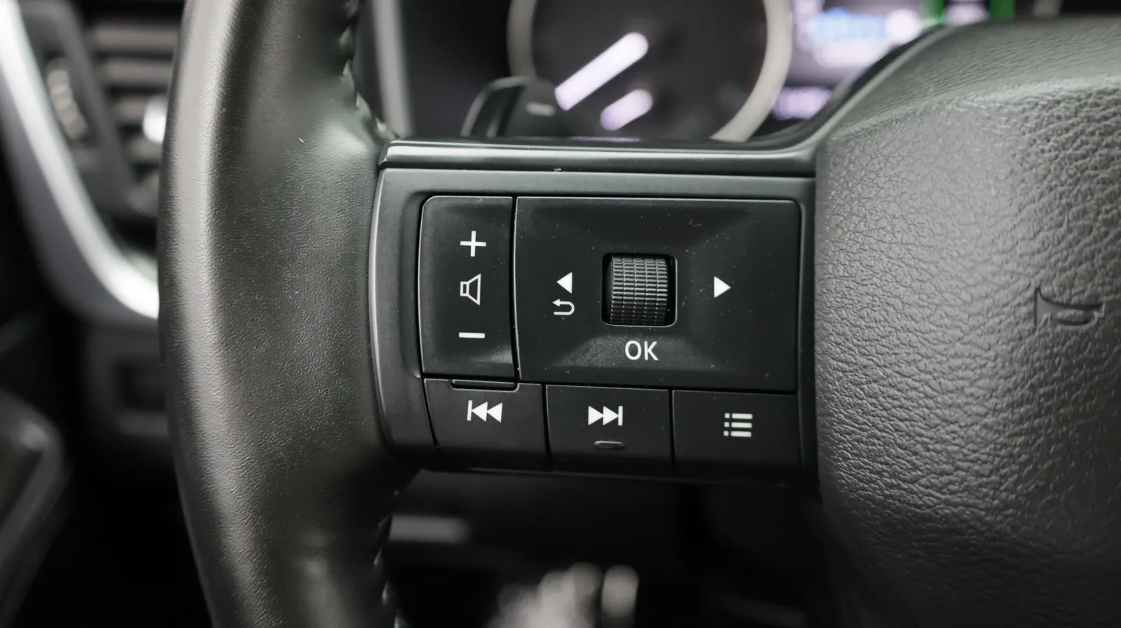 Nissan Rogue photo 24