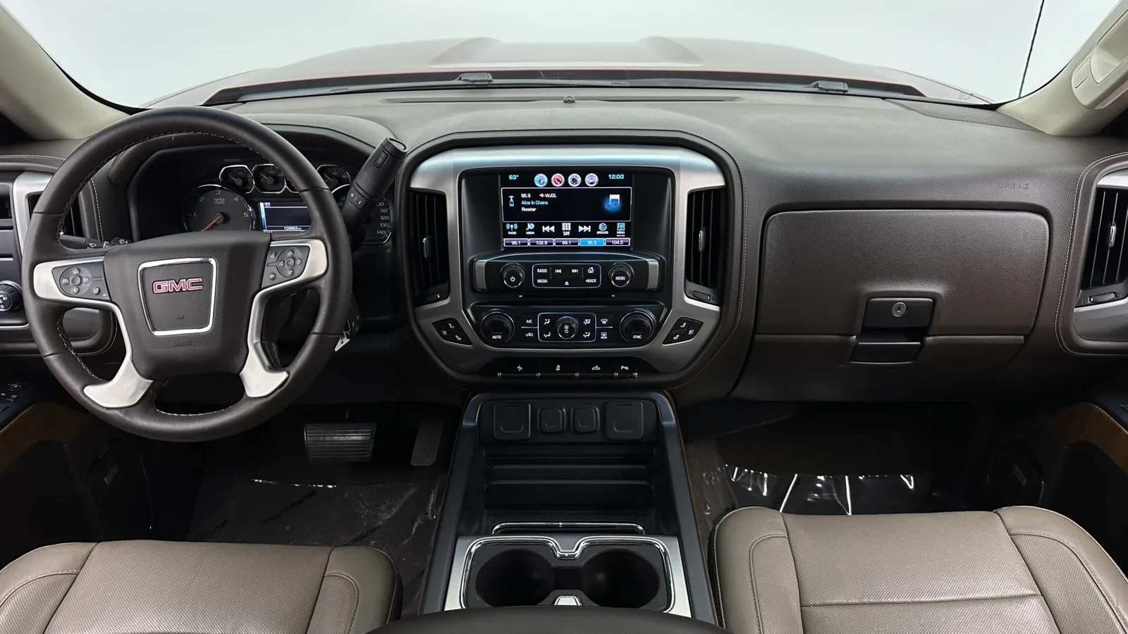 GMC Sierra photo 26