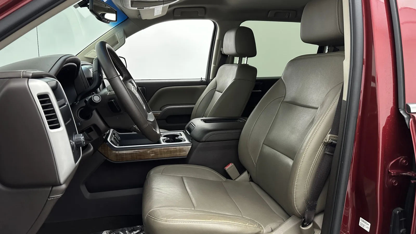 GMC Sierra photo 12