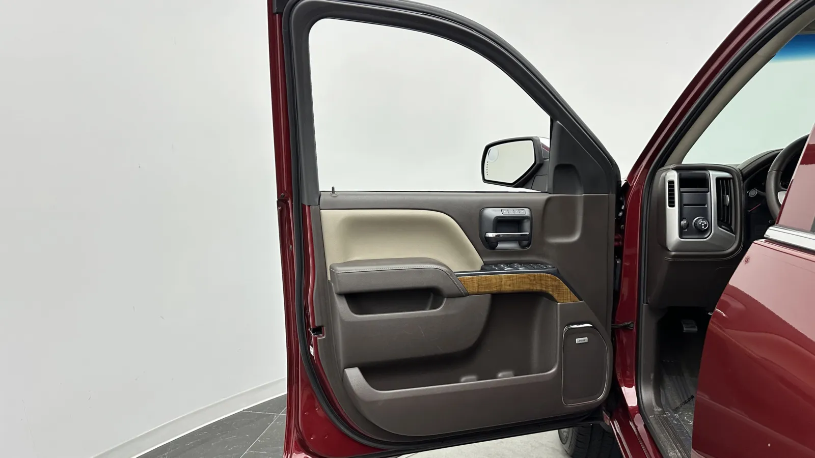 GMC Sierra photo 8