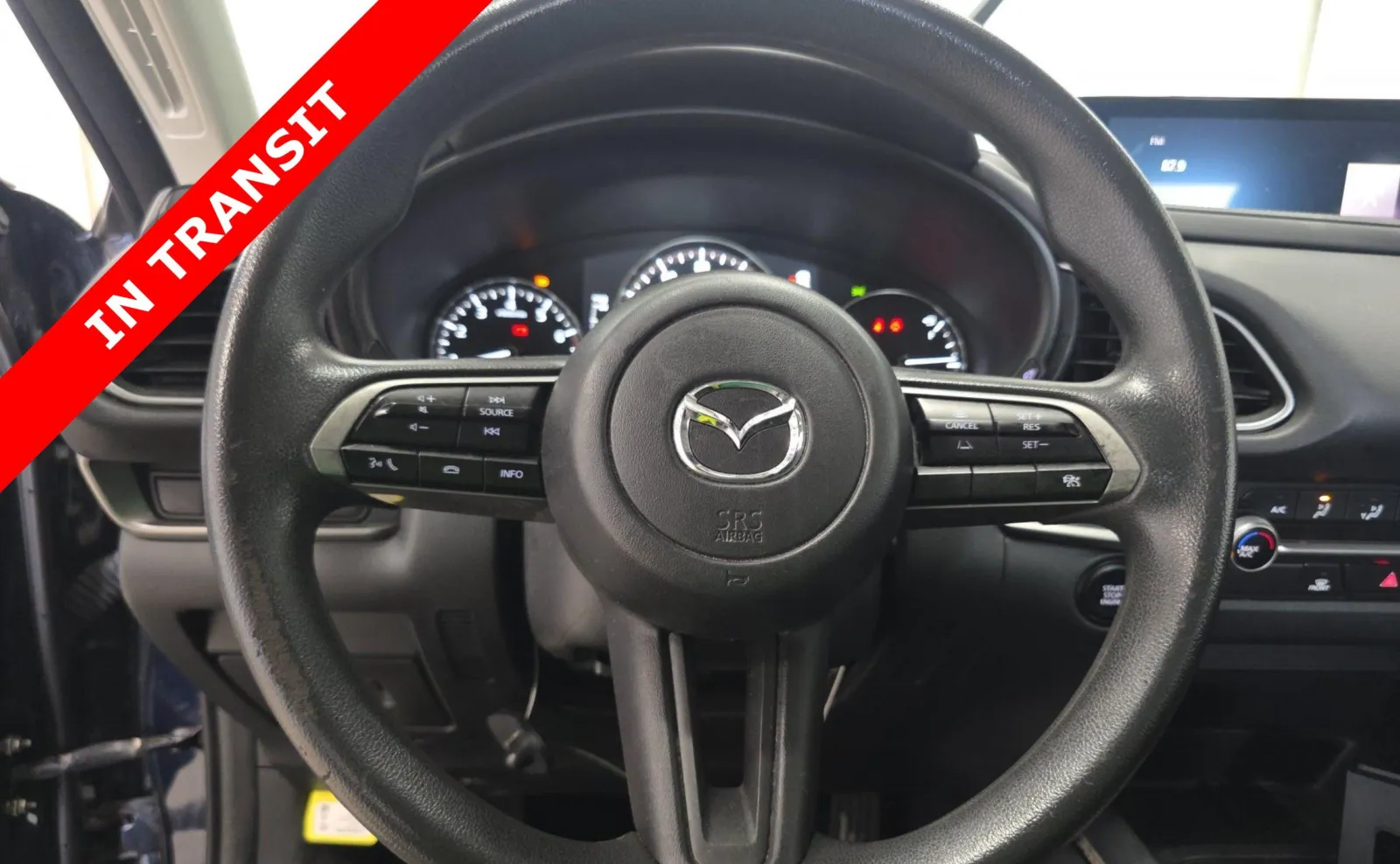 Mazda CX-30 photo 6