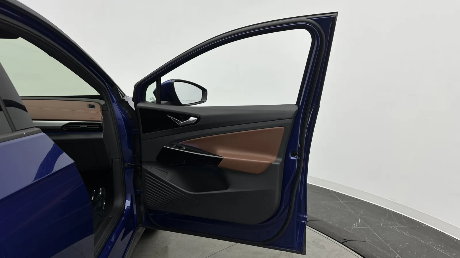 Volkswagen ID.4 photo 35