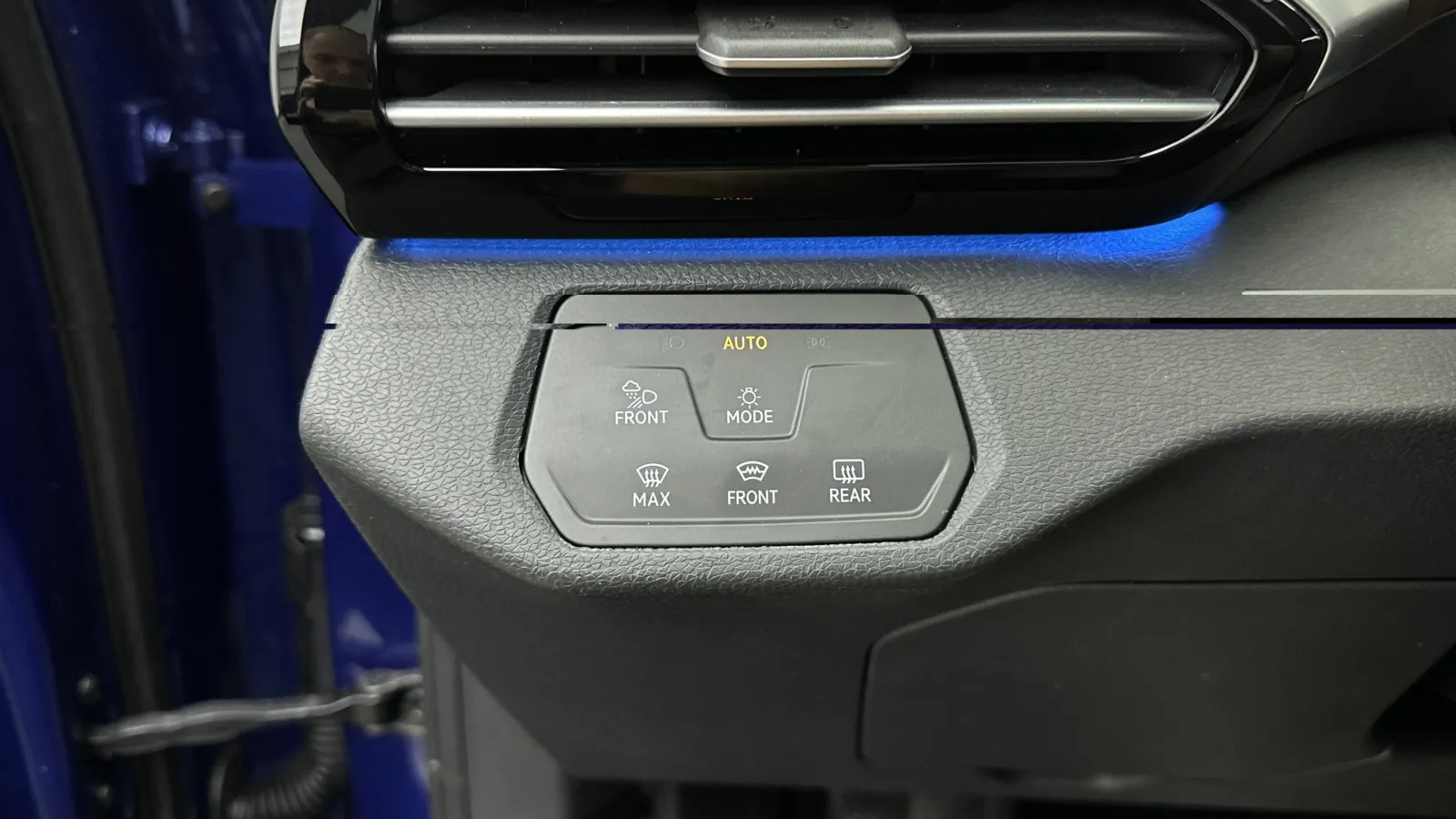 Volkswagen ID.4 photo 15