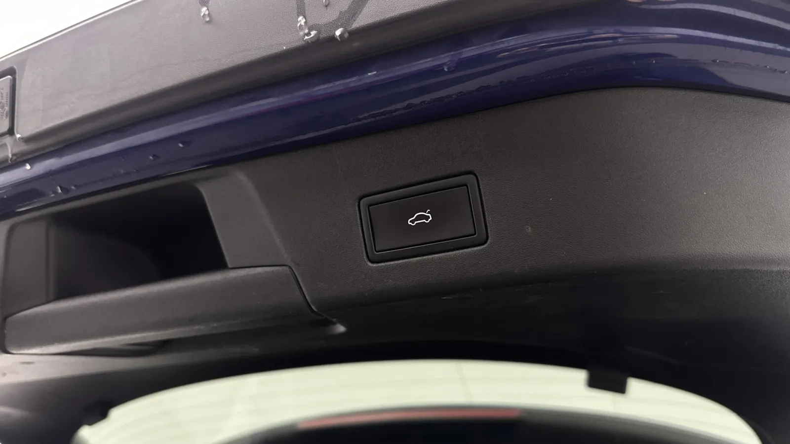 Volkswagen ID.4 photo 32