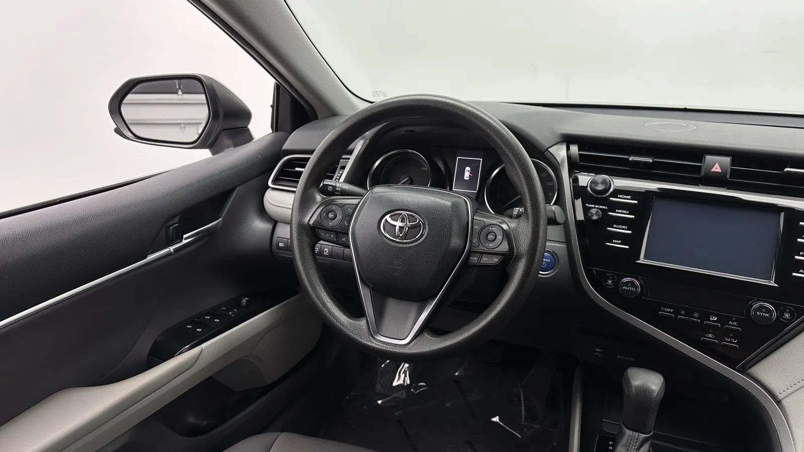 Toyota Camry photo 25