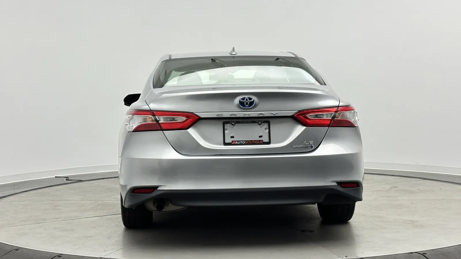 Toyota Camry photo 6