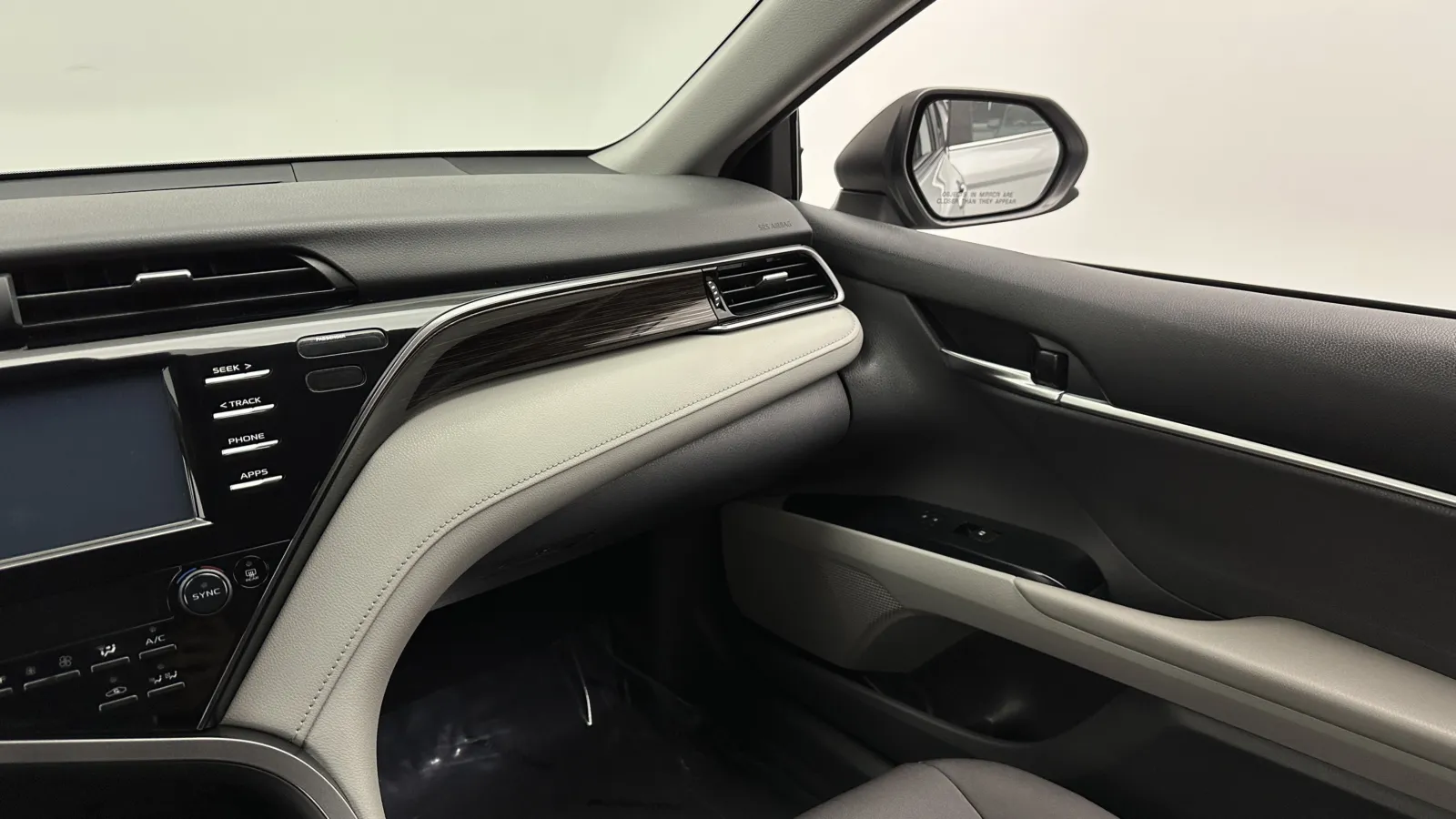 Toyota Camry photo 27