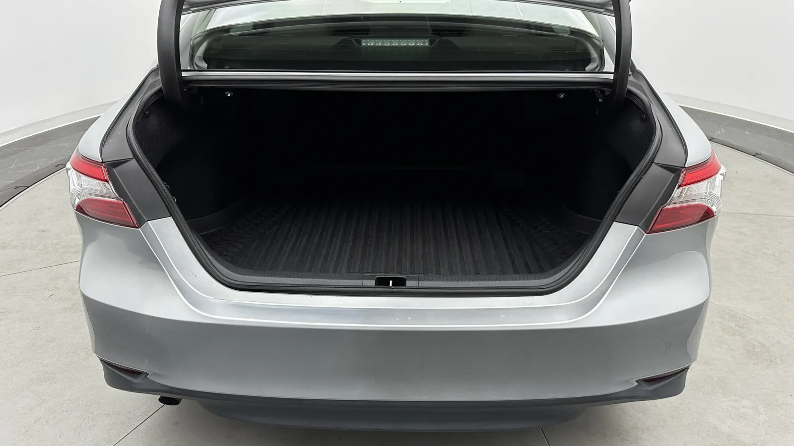 Toyota Camry photo 21
