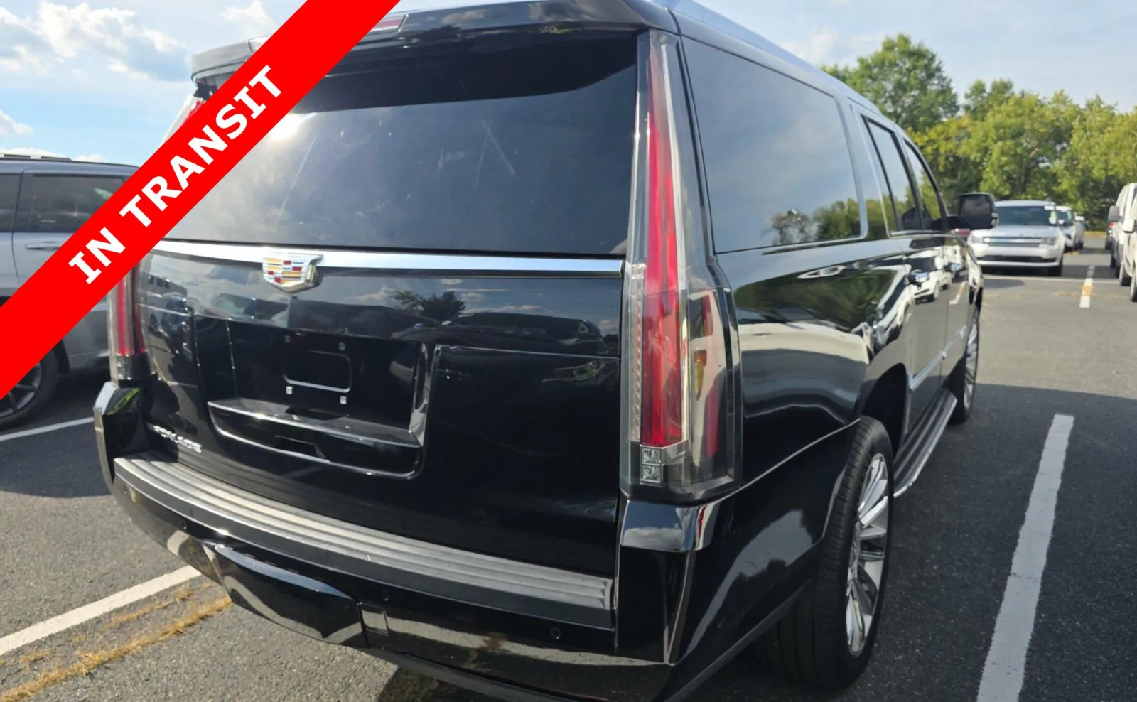 Cadillac Escalade ESV photo 6
