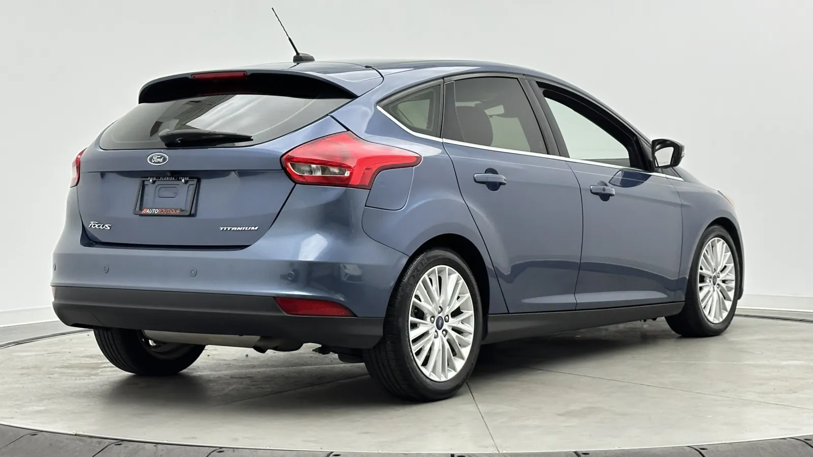 Ford Focus photo 8