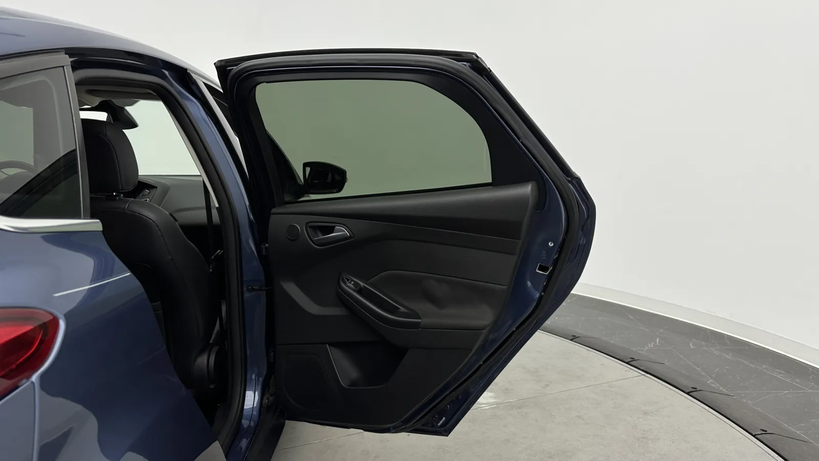 Ford Focus photo 24