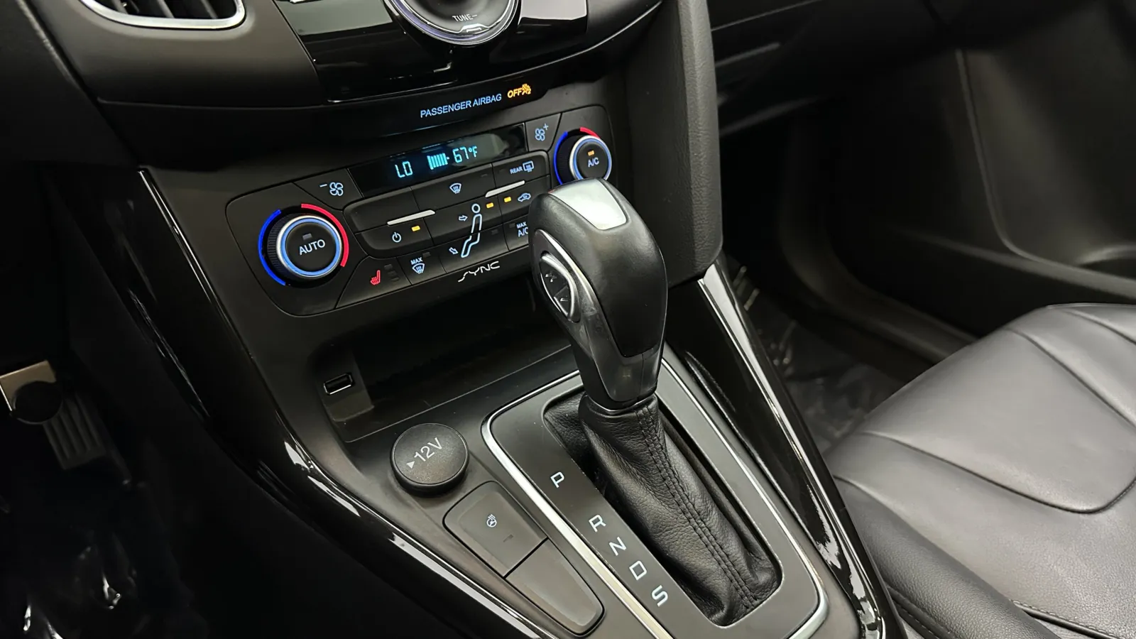 Ford Focus photo 17
