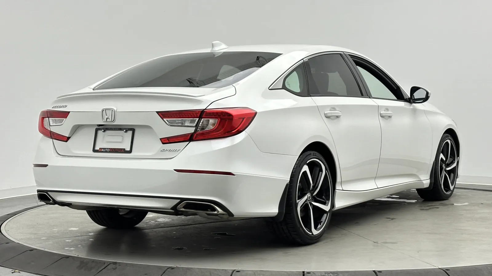 Honda Accord photo 7
