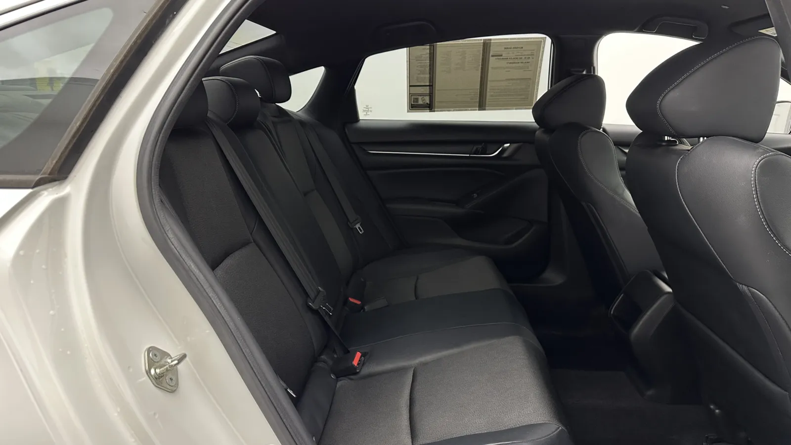 Honda Accord photo 26