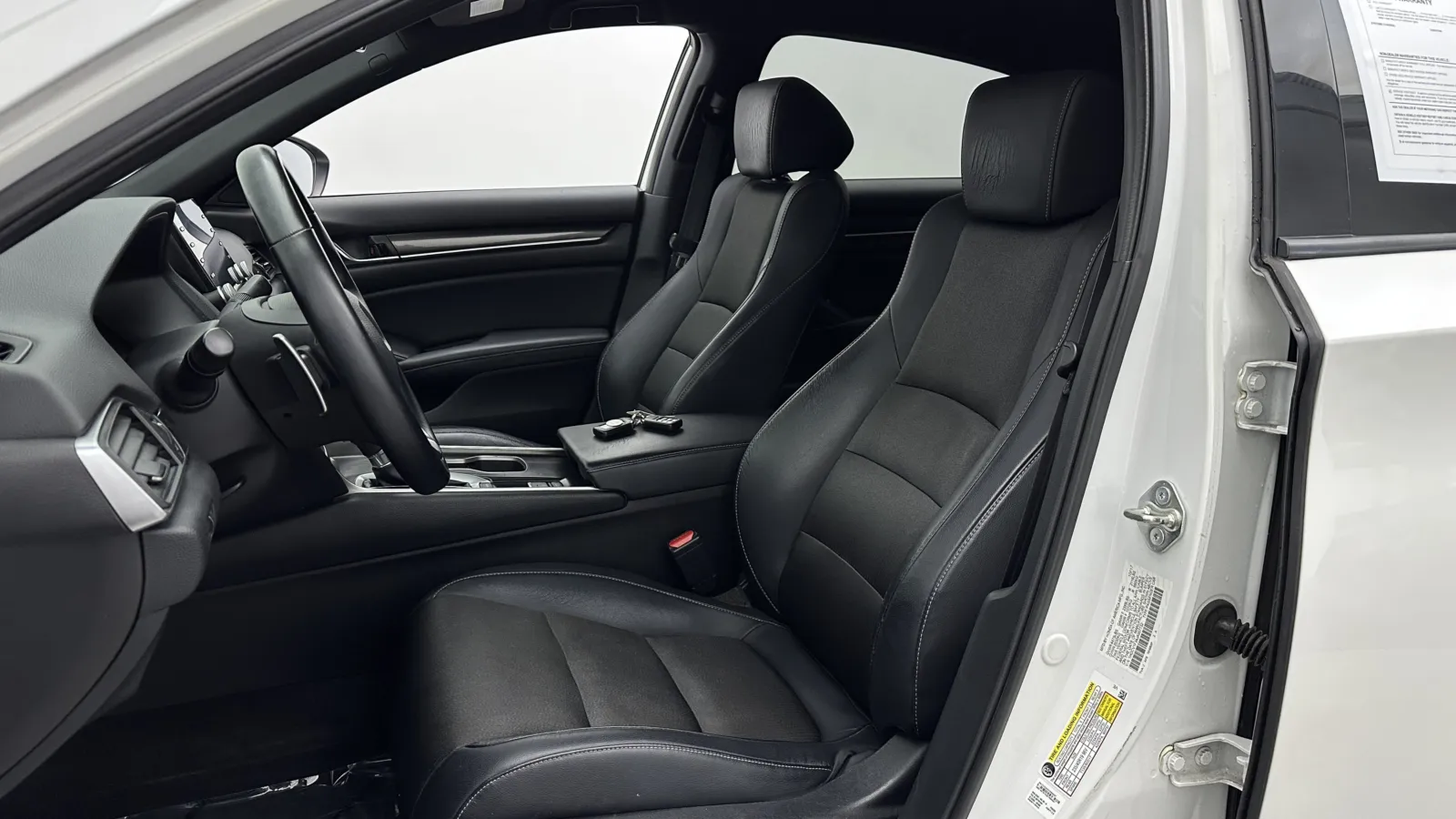 Honda Accord photo 13