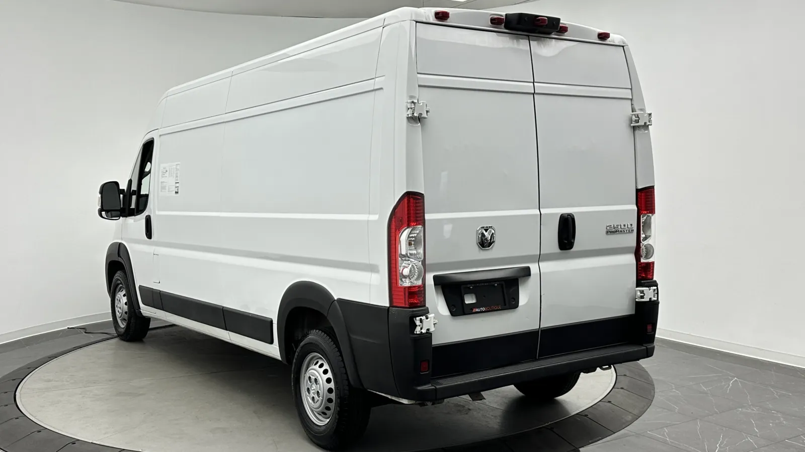 Ram Cargo Van photo 5