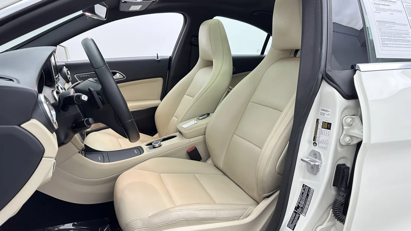 Mercedes-Benz CLA-Class photo 15