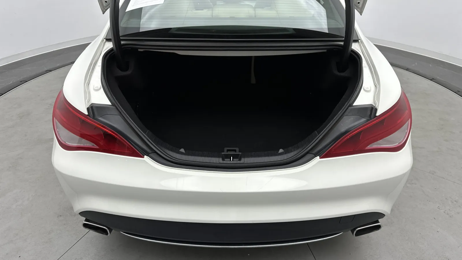 Mercedes-Benz CLA-Class photo 24