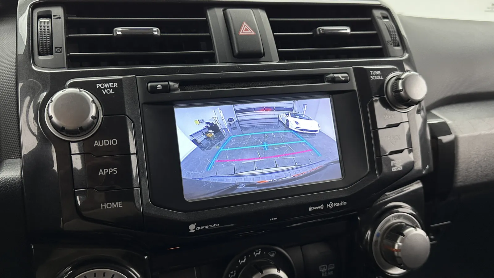 Toyota 4Runner photo 18