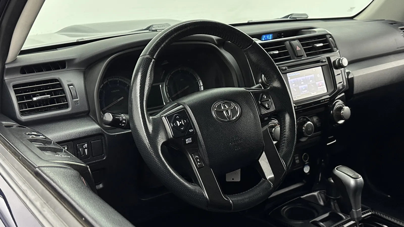 Toyota 4Runner photo 8