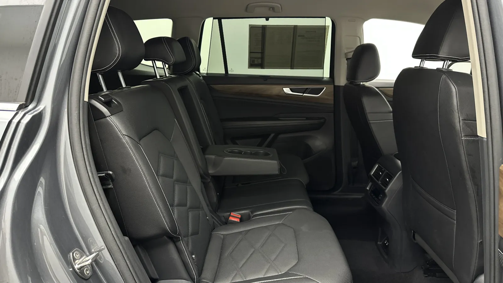 Volkswagen Atlas photo 27