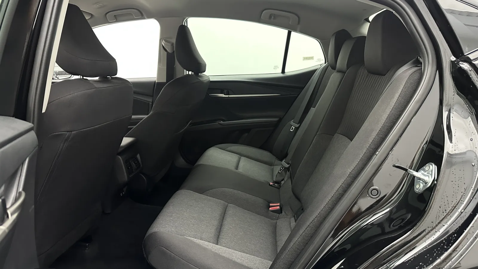 Toyota Camry photo 19