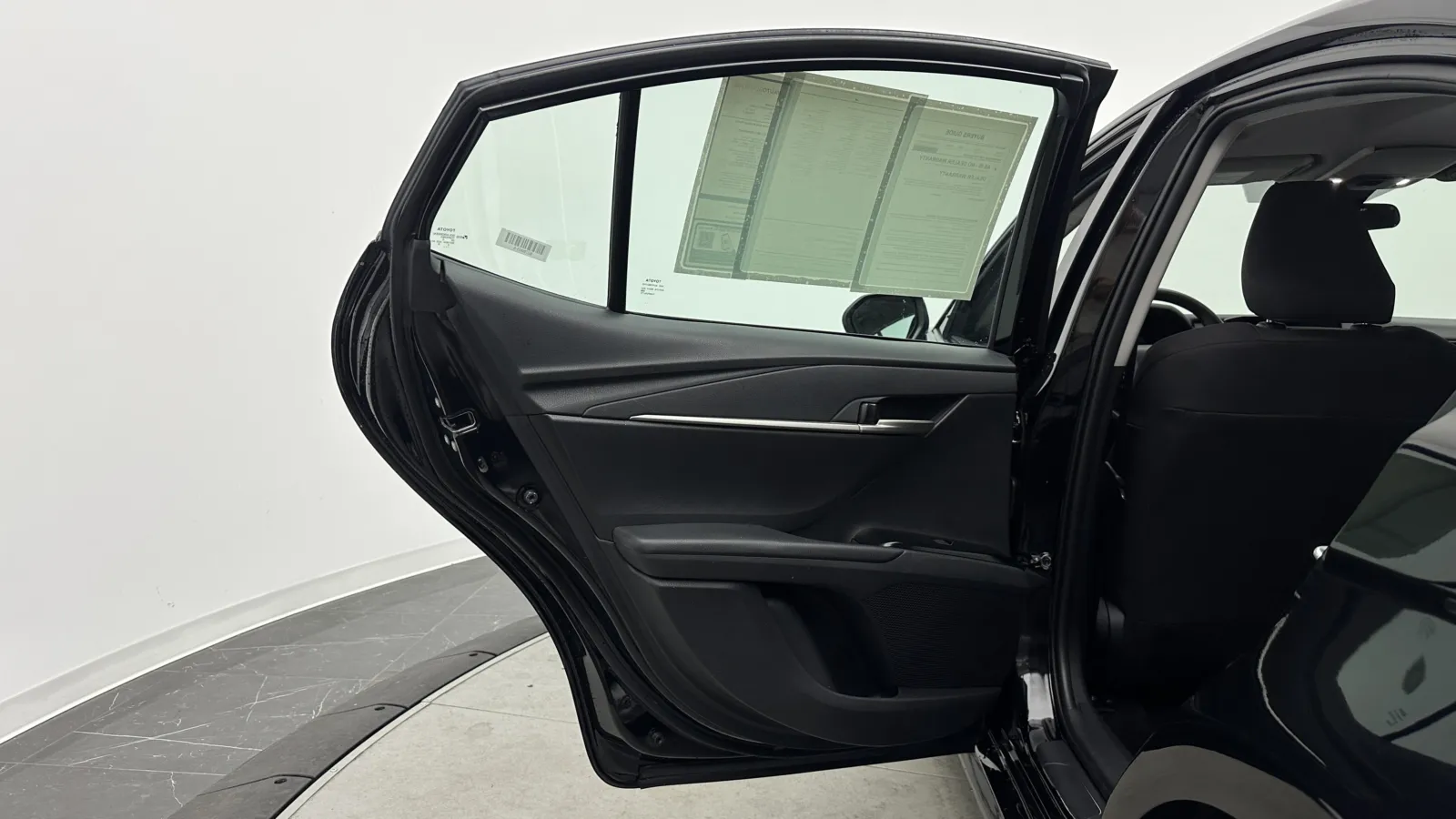 Toyota Camry photo 20