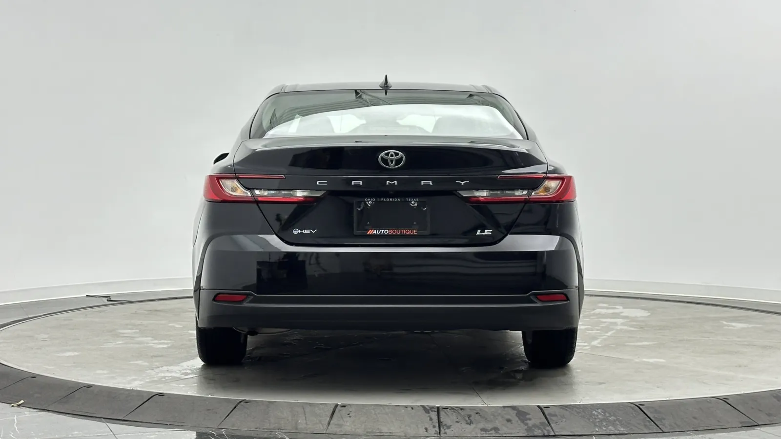 Toyota Camry photo 6