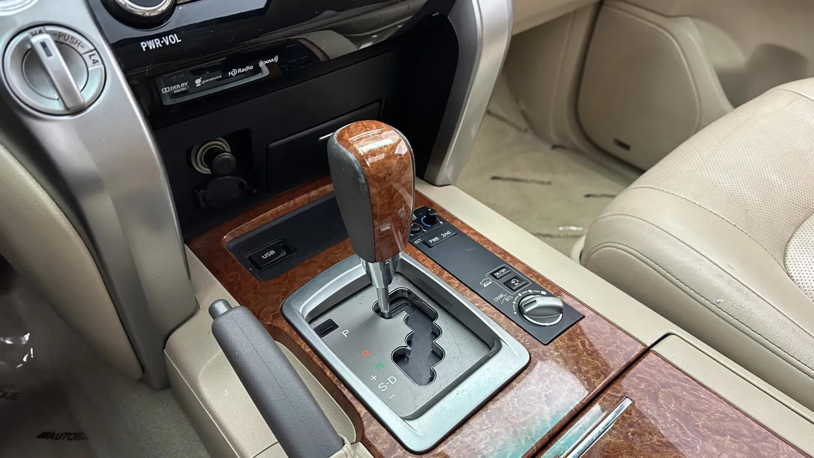 Toyota Land Cruiser photo 21