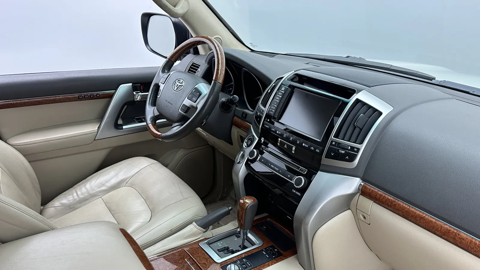 Toyota Land Cruiser photo 36