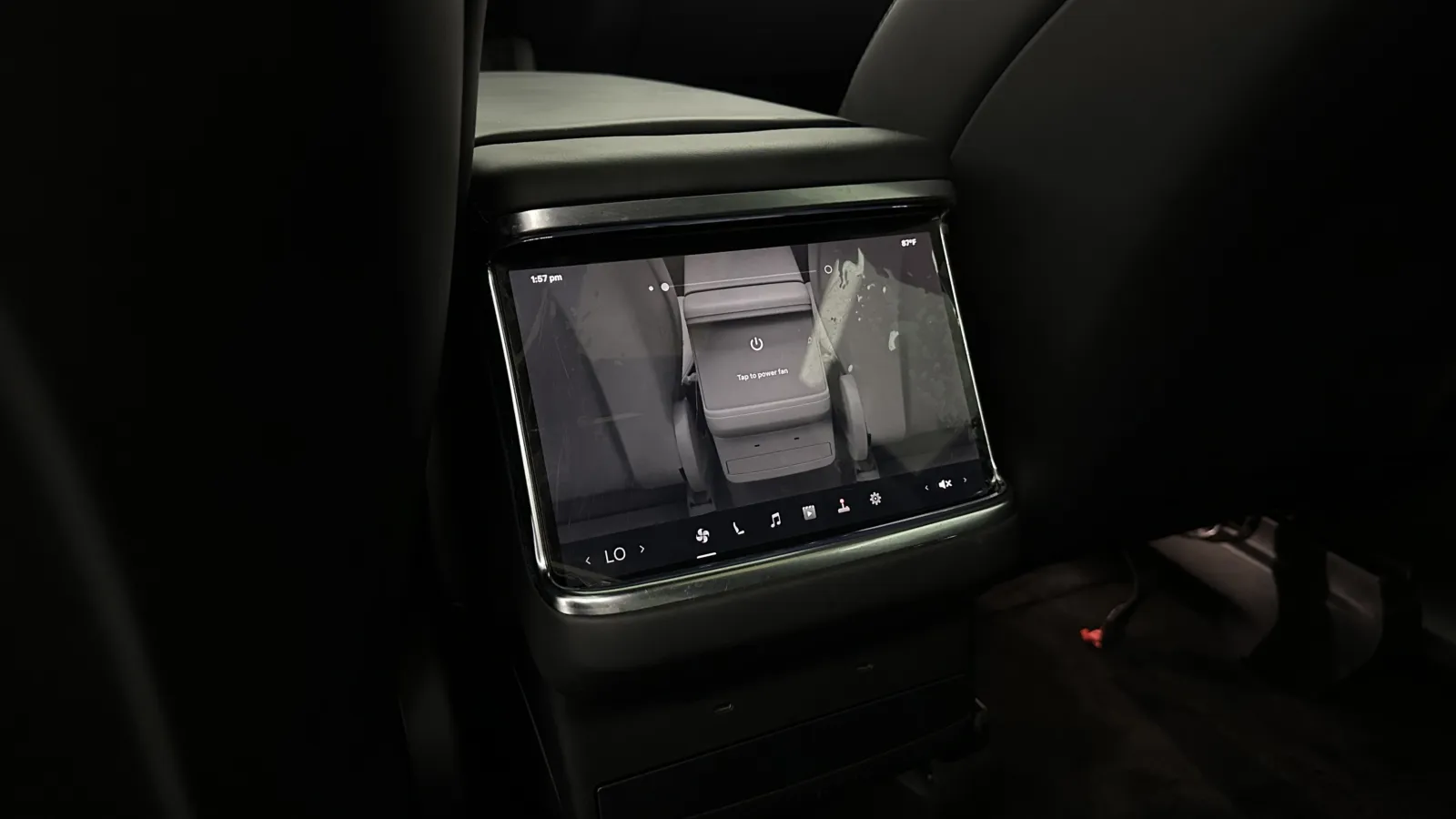 Tesla Model X photo 30
