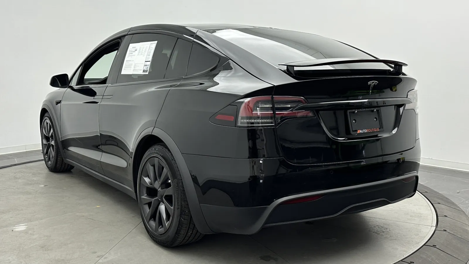 Tesla Model X photo 6