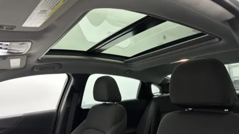 More photos of 2021 Chevrolet Malibu LT at Auto Boutique Florida, FL