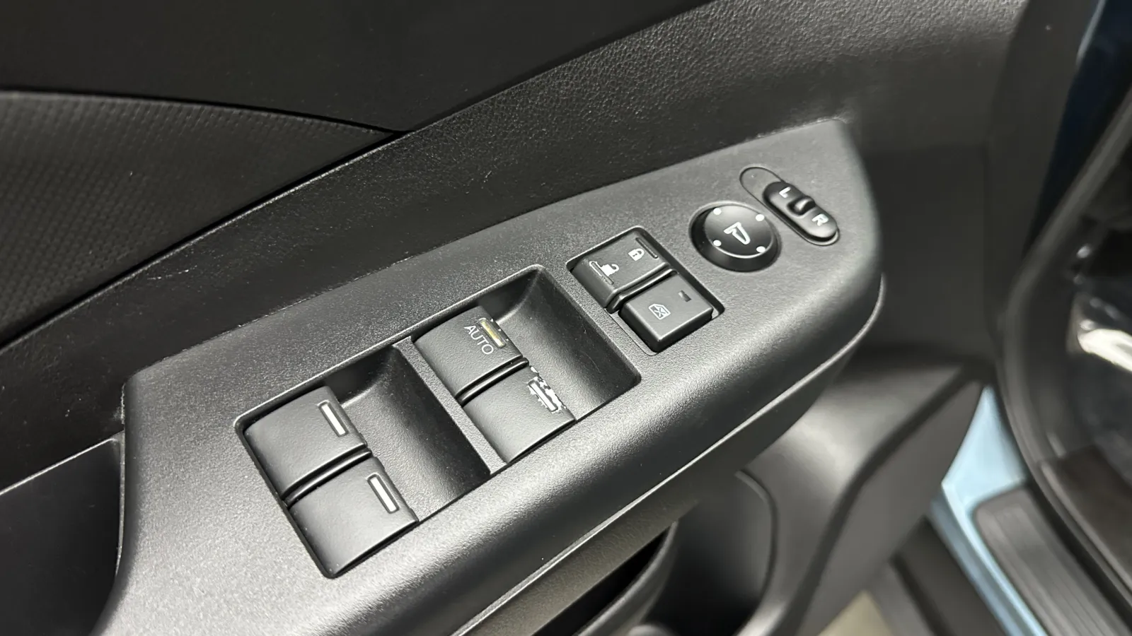 Honda CR-V photo 11