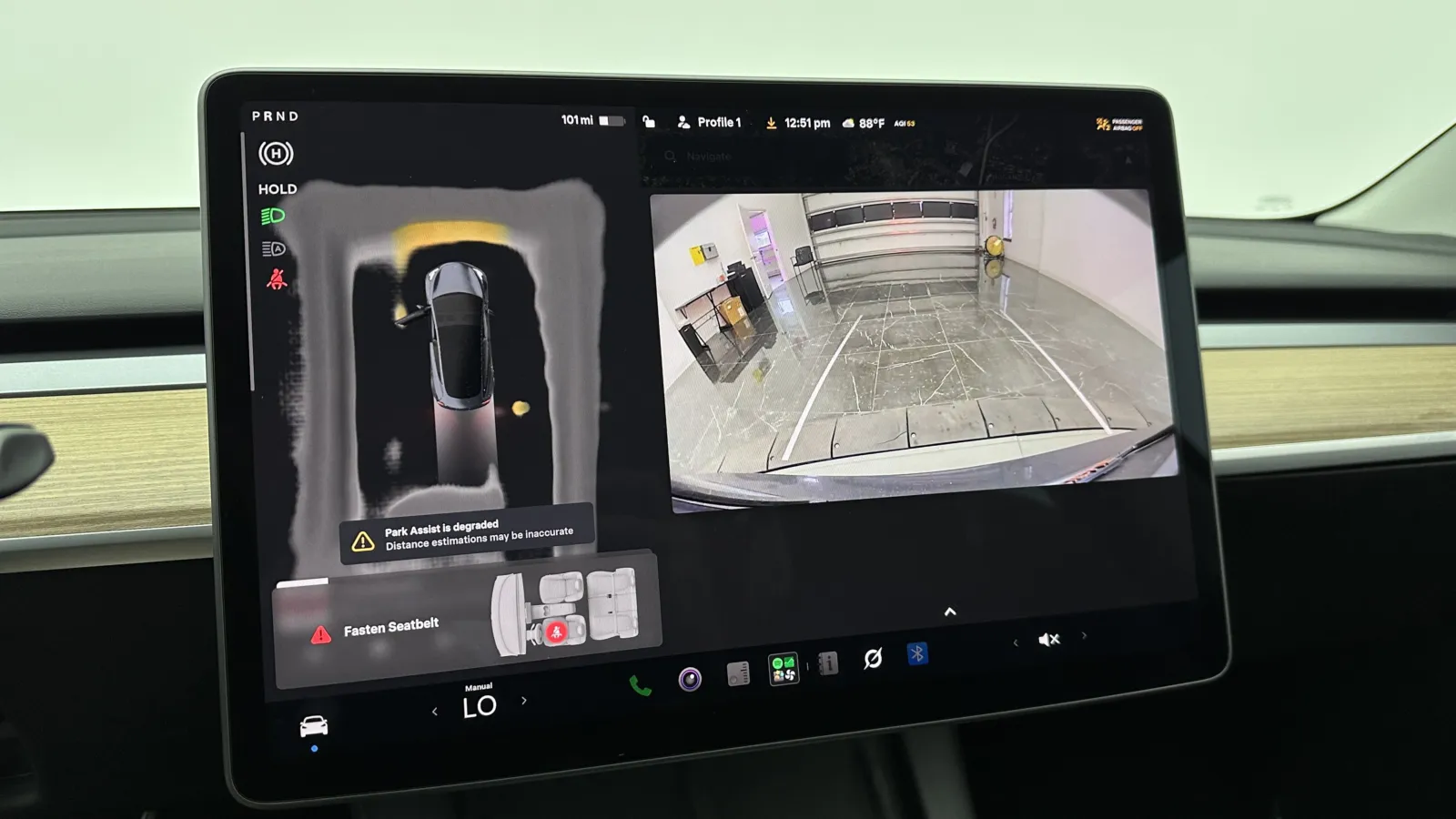 Tesla Model 3 photo 16