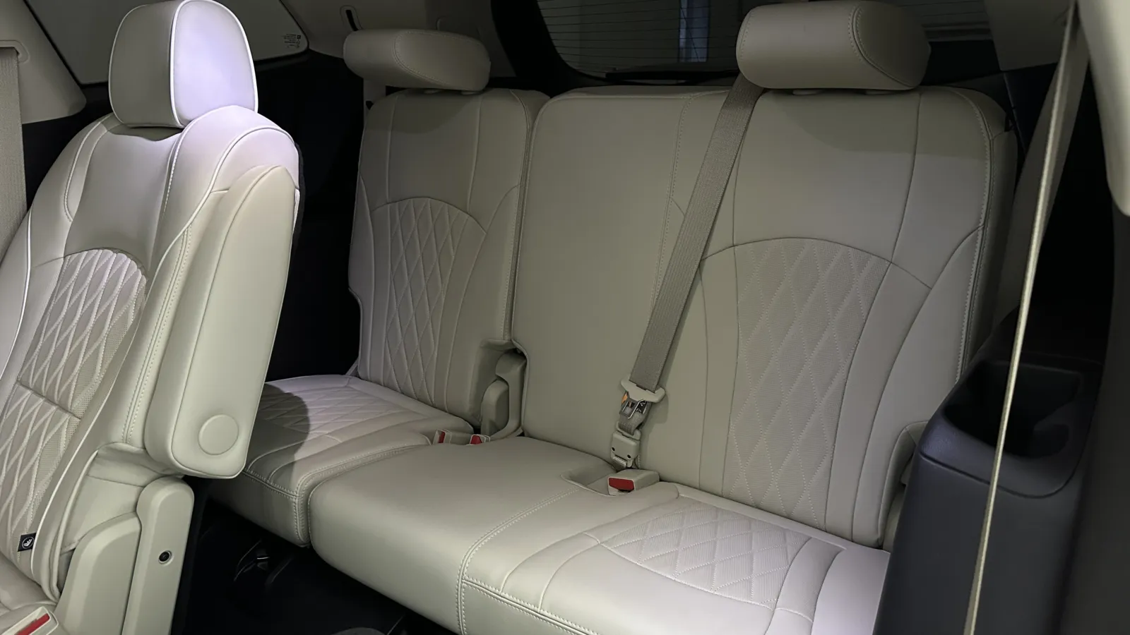 Buick Enclave photo 27