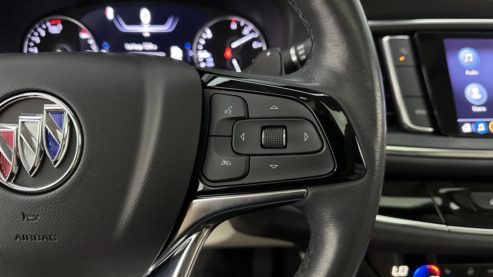 Buick Enclave photo 23