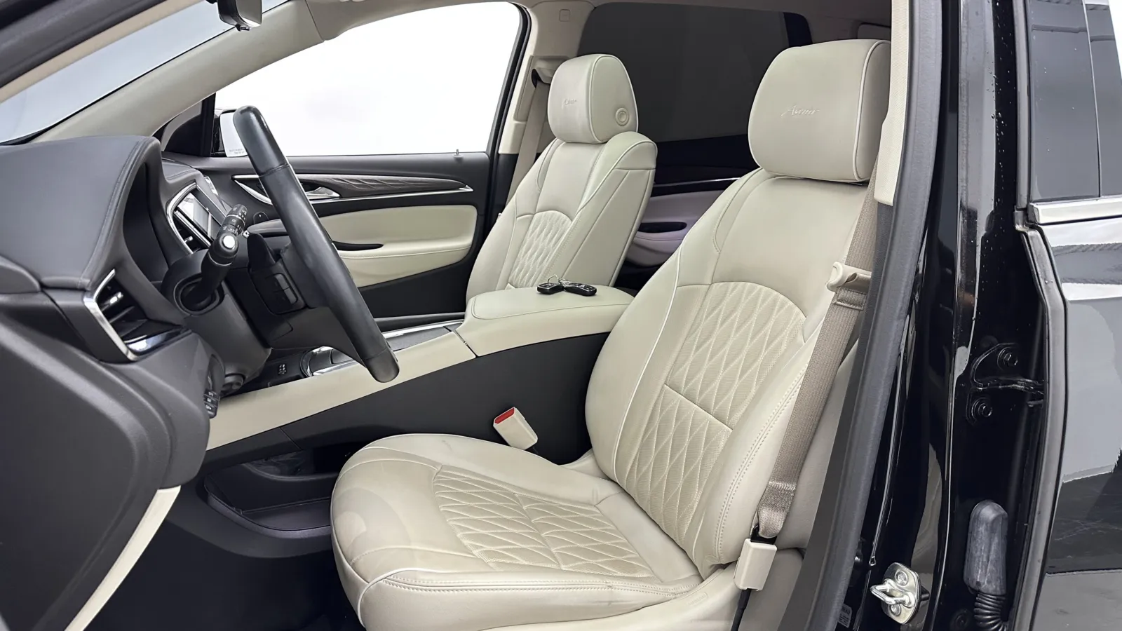 Buick Enclave photo 16