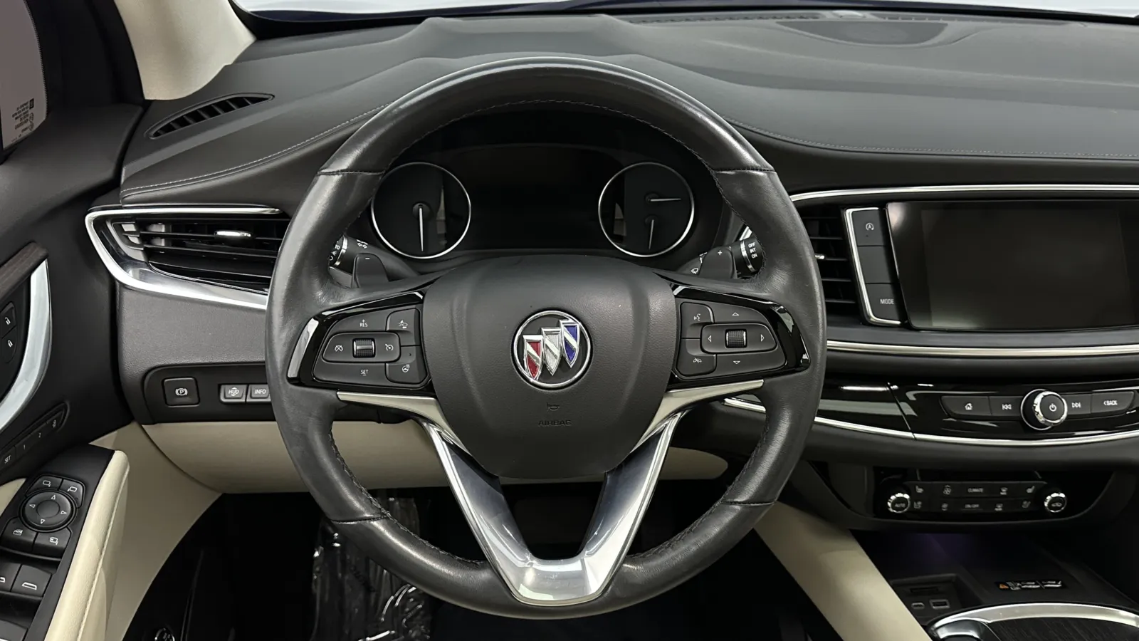 Buick Enclave photo 34