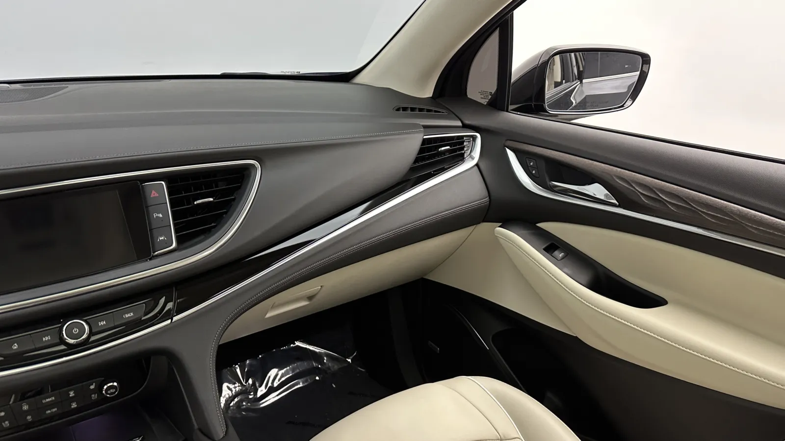 Buick Enclave photo 37