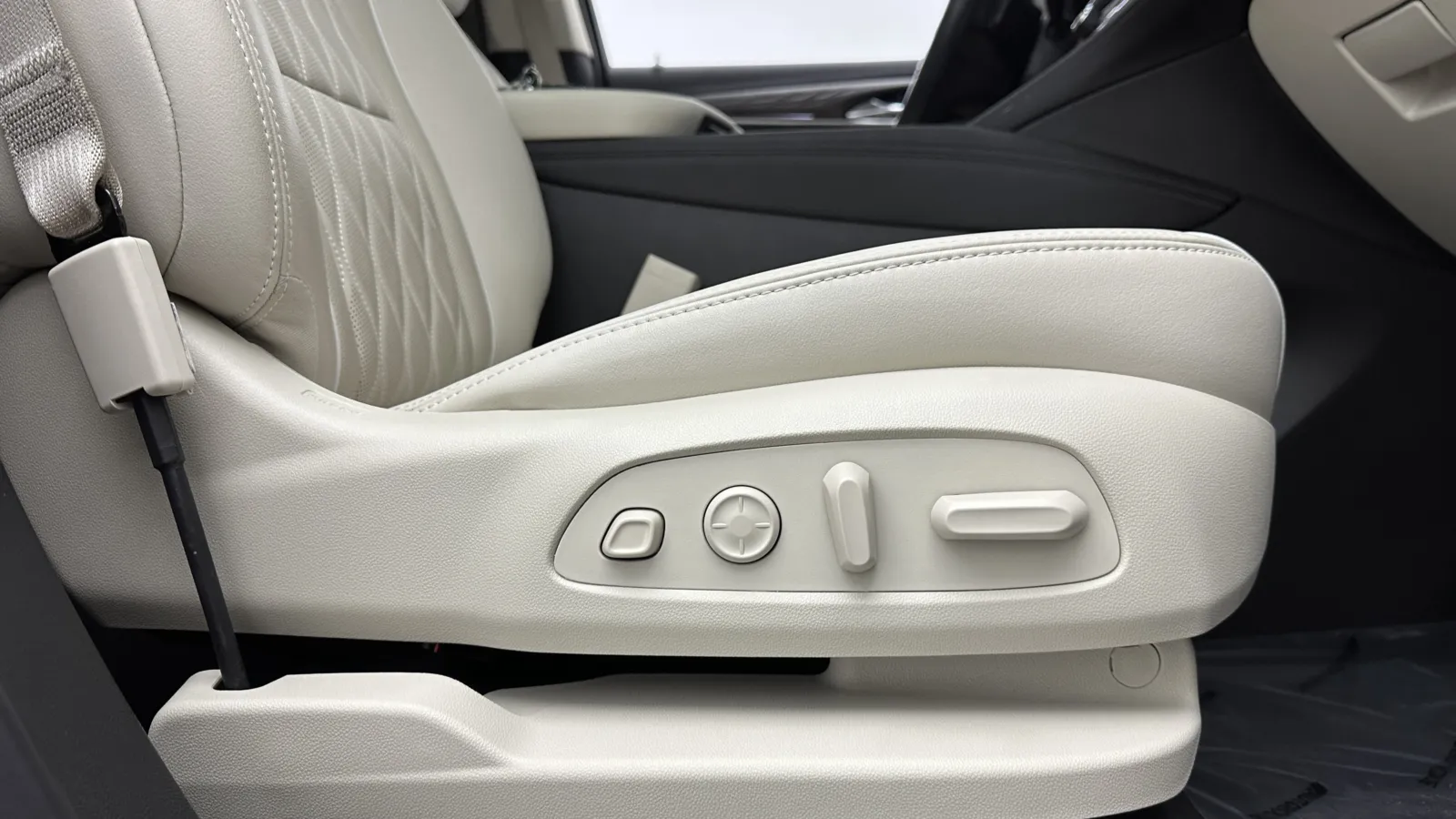 Buick Enclave photo 39